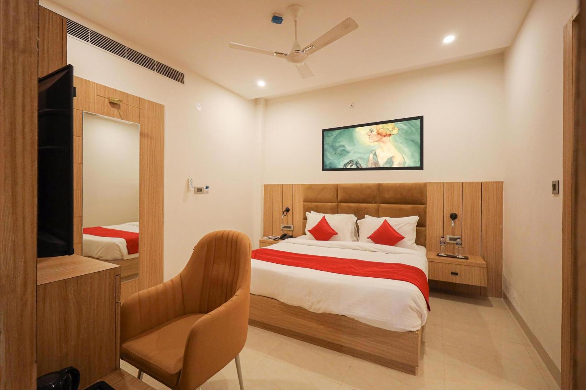 Hotel The Royal Legacy Lakhnaú Exteriér fotografie