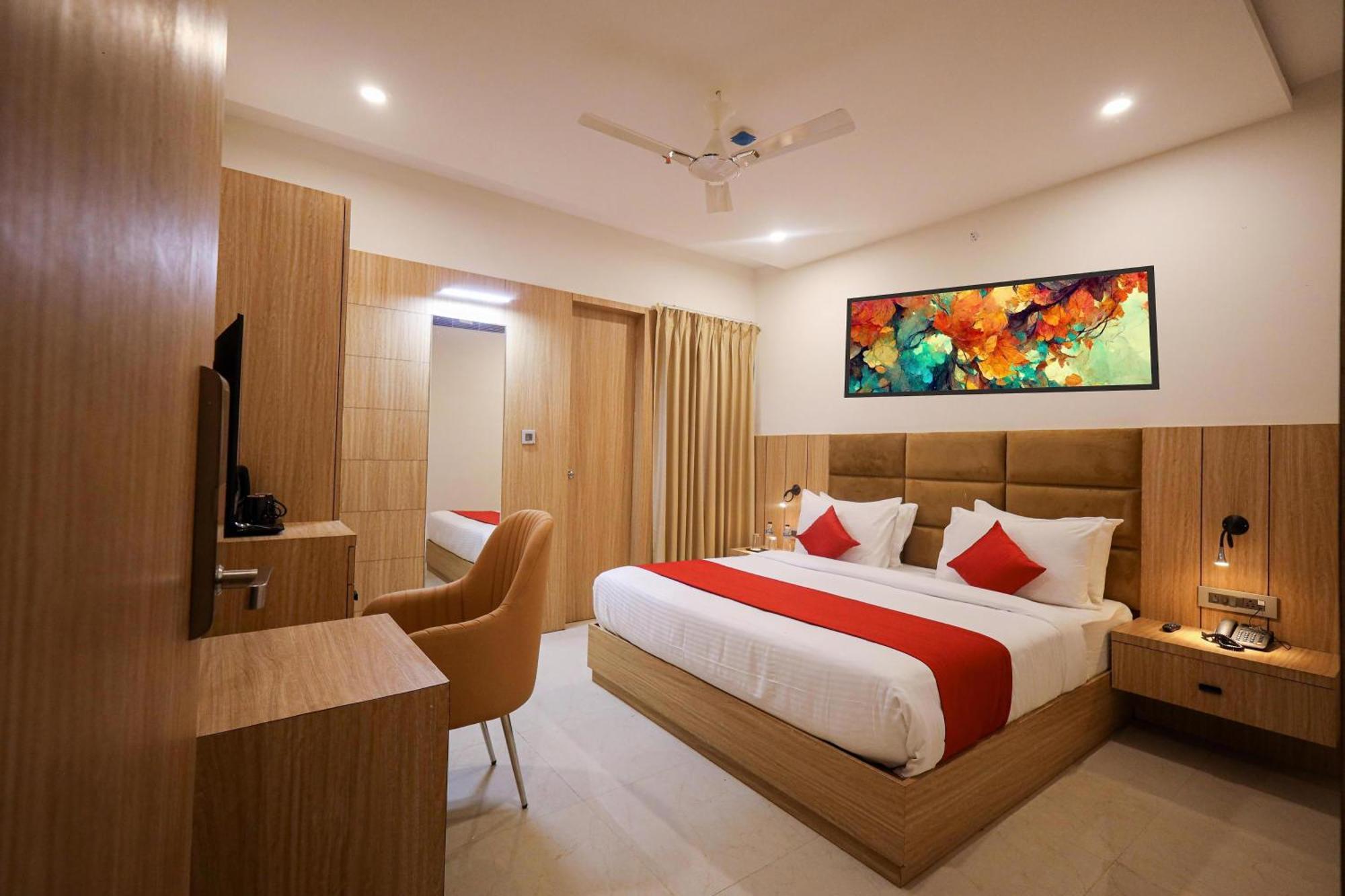 Hotel The Royal Legacy Lakhnaú Exteriér fotografie
