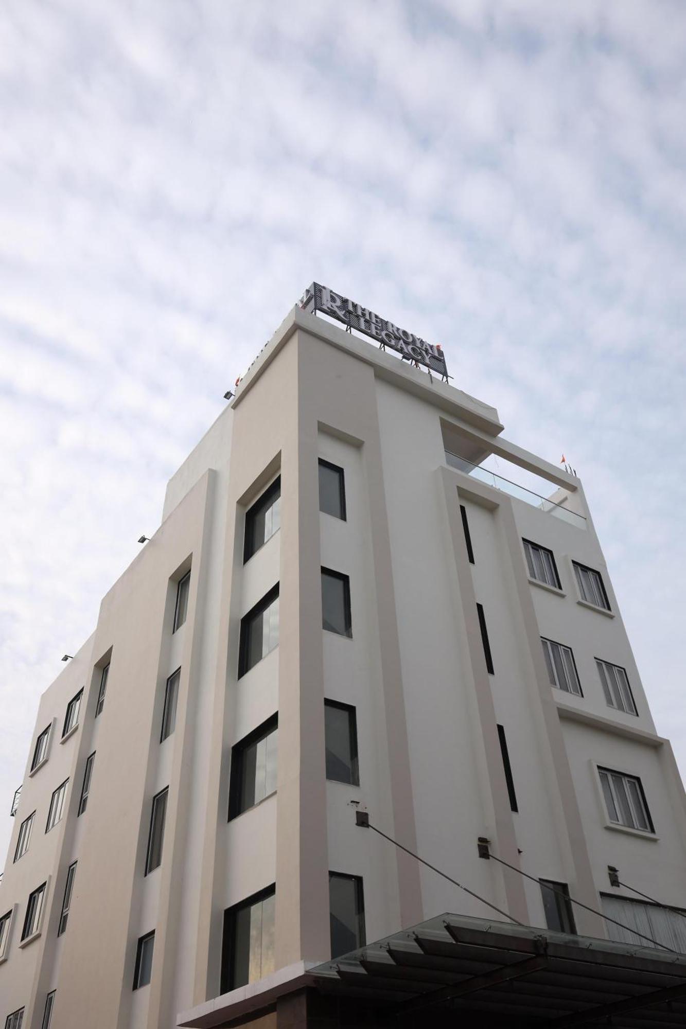 Hotel The Royal Legacy Lakhnaú Exteriér fotografie