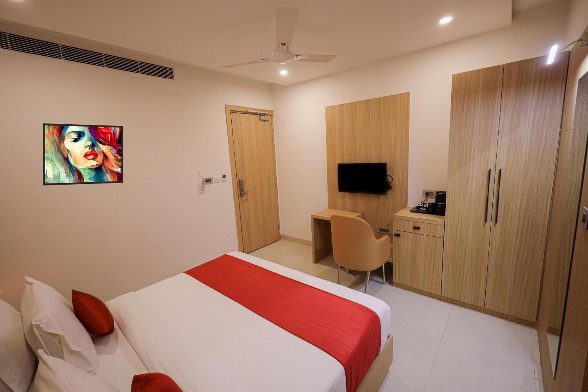 Hotel The Royal Legacy Lakhnaú Exteriér fotografie